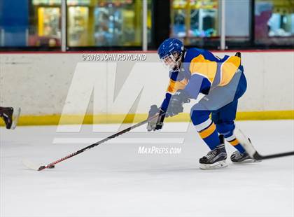 Thumbnail 3 in Warren Township vs D211 Chiefs (Gray) photogallery.