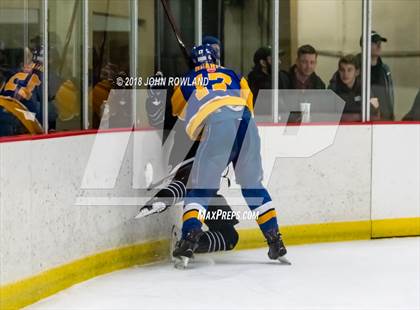 Thumbnail 2 in Warren Township vs D211 Chiefs (Gray) photogallery.