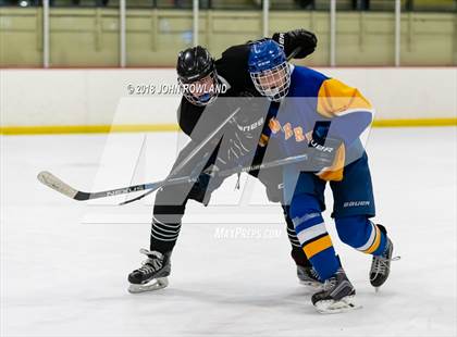 Thumbnail 3 in Warren Township vs D211 Chiefs (Gray) photogallery.