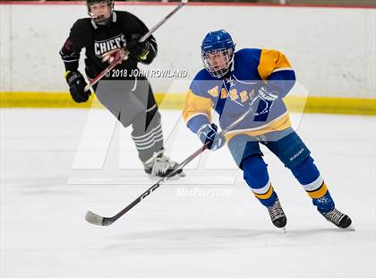 Thumbnail 2 in Warren Township vs D211 Chiefs (Gray) photogallery.