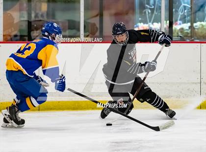 Thumbnail 3 in Warren Township vs D211 Chiefs (Gray) photogallery.