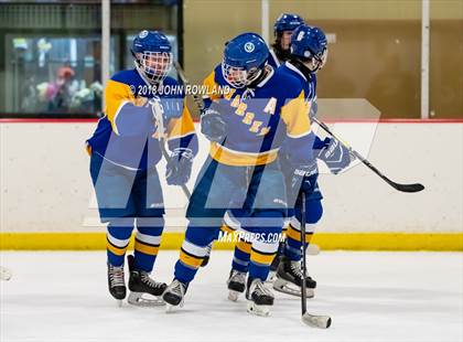 Thumbnail 2 in Warren Township vs D211 Chiefs (Gray) photogallery.