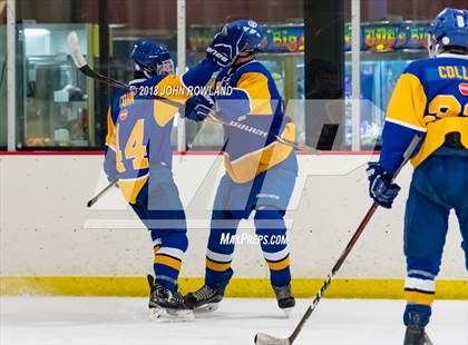 Thumbnail 1 in Warren Township vs D211 Chiefs (Gray) photogallery.