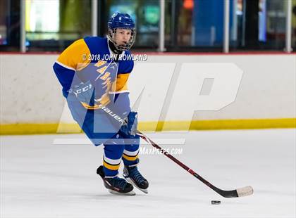 Thumbnail 3 in Warren Township vs D211 Chiefs (Gray) photogallery.