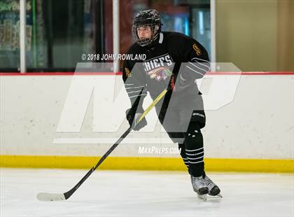 Thumbnail 3 in Warren Township vs D211 Chiefs (Gray) photogallery.