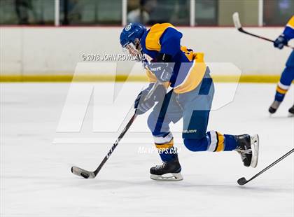 Thumbnail 2 in Warren Township vs D211 Chiefs (Gray) photogallery.