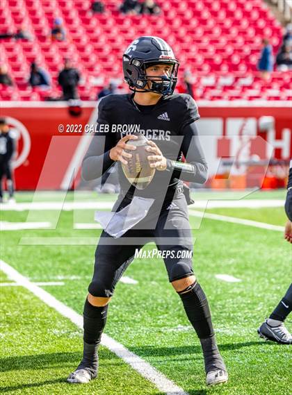 Thumbnail 2 in Corner Canyon vs. Farmington (UHSAA 6A Semifinal) photogallery.
