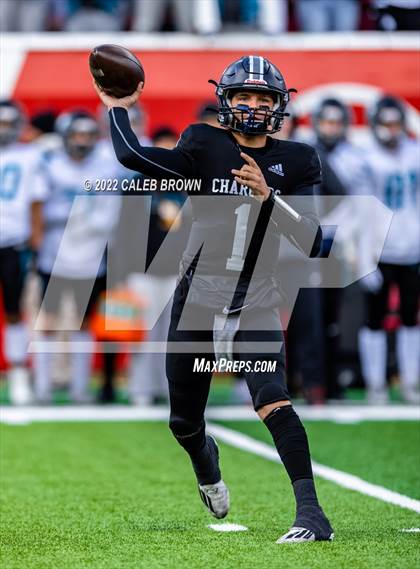 Thumbnail 1 in Corner Canyon vs. Farmington (UHSAA 6A Semifinal) photogallery.