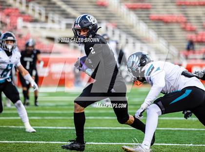 Thumbnail 3 in Corner Canyon vs. Farmington (UHSAA 6A Semifinal) photogallery.