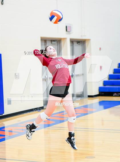 Thumbnail 1 in Auburn Mountainview vs Kentlake photogallery.