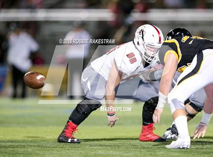 Thumbnail 3 in Lovejoy @ Forney photogallery.