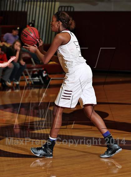 Thumbnail 3 in Fulton vs Pigeon Forge (TSSAA Region 2-AA Semifinal) photogallery.