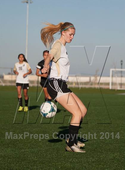Thumbnail 3 in Enochs vs Merced photogallery.