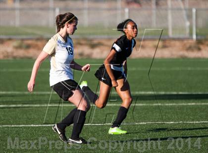 Thumbnail 2 in Enochs vs Merced photogallery.