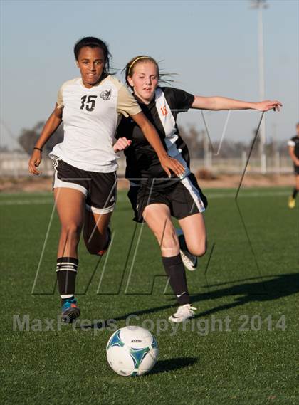 Thumbnail 2 in Enochs vs Merced photogallery.