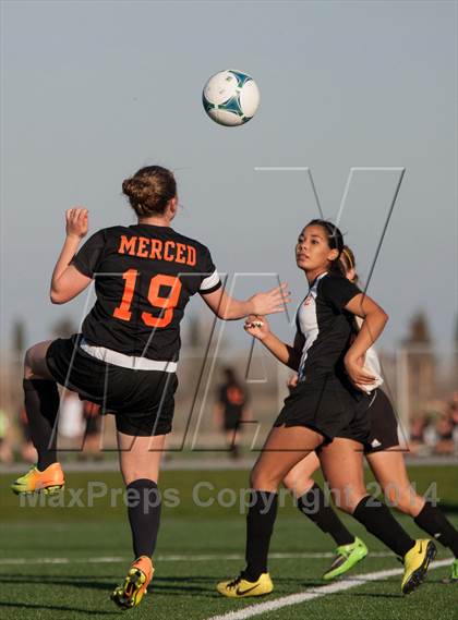 Thumbnail 1 in Enochs vs Merced photogallery.