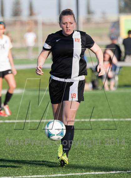 Thumbnail 2 in Enochs vs Merced photogallery.