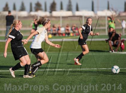Thumbnail 3 in Enochs vs Merced photogallery.