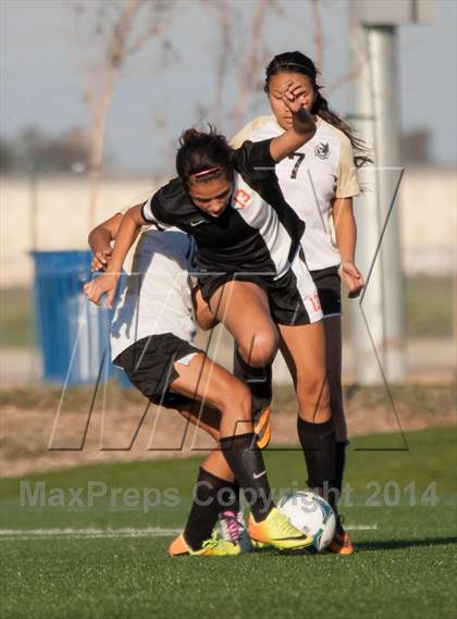 Thumbnail 2 in Enochs vs Merced photogallery.