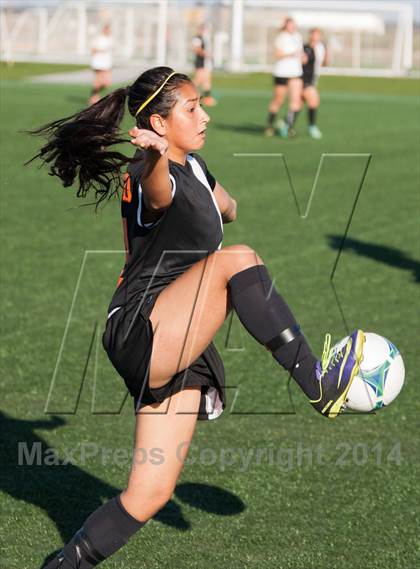 Thumbnail 1 in Enochs vs Merced photogallery.