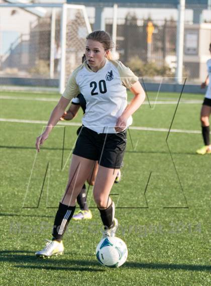 Thumbnail 3 in Enochs vs Merced photogallery.