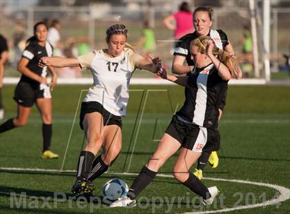 Thumbnail 2 in Enochs vs Merced photogallery.