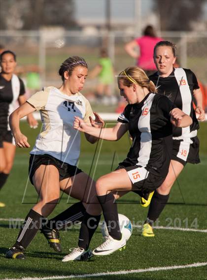 Thumbnail 3 in Enochs vs Merced photogallery.