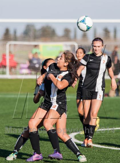 Thumbnail 1 in Enochs vs Merced photogallery.