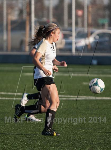 Thumbnail 2 in Enochs vs Merced photogallery.