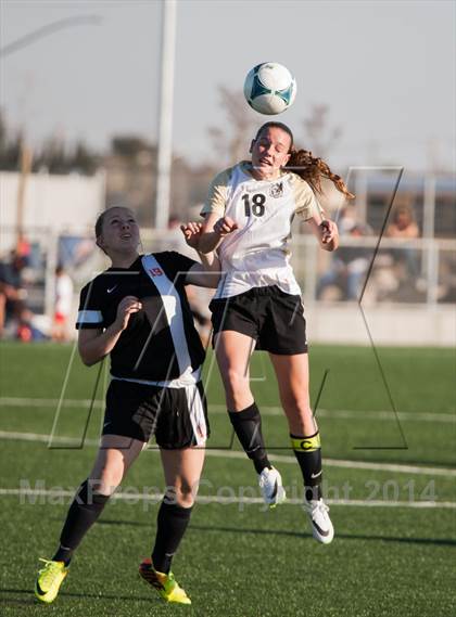 Thumbnail 3 in Enochs vs Merced photogallery.