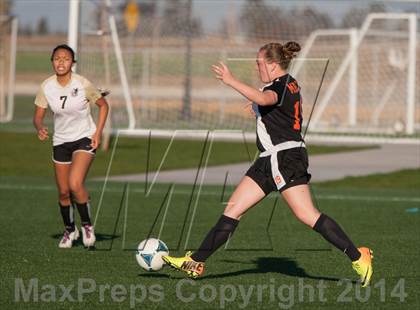 Thumbnail 3 in Enochs vs Merced photogallery.