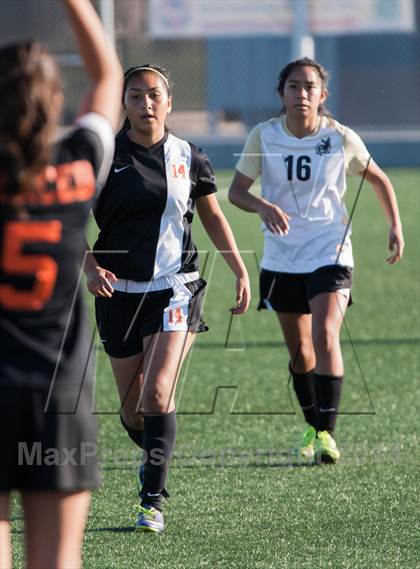 Thumbnail 2 in Enochs vs Merced photogallery.
