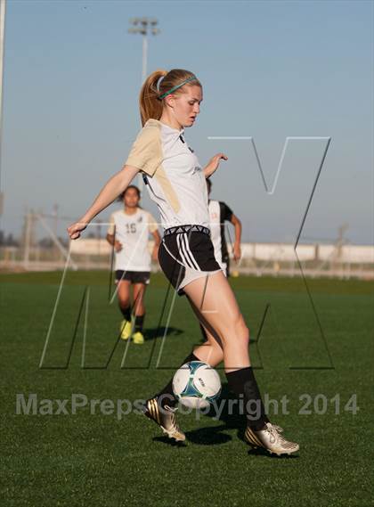 Thumbnail 2 in Enochs vs Merced photogallery.