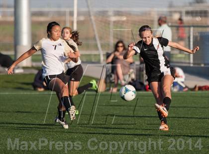 Thumbnail 3 in Enochs vs Merced photogallery.