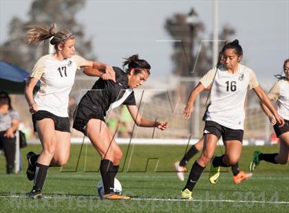 Thumbnail 2 in Enochs vs Merced photogallery.