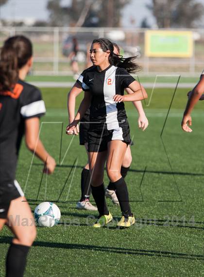 Thumbnail 2 in Enochs vs Merced photogallery.
