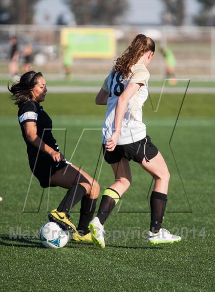 Thumbnail 3 in Enochs vs Merced photogallery.