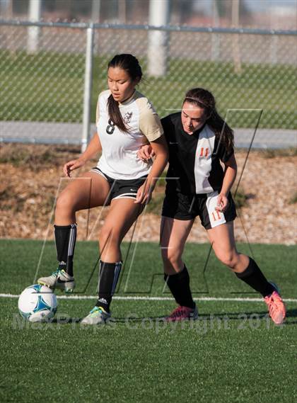 Thumbnail 2 in Enochs vs Merced photogallery.