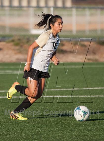 Thumbnail 2 in Enochs vs Merced photogallery.