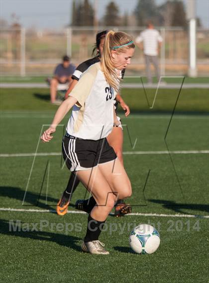 Thumbnail 3 in Enochs vs Merced photogallery.
