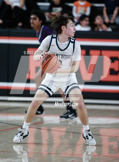 Thumbnail 2 in Brentwood School vs St. Anthony (Beverly Hills Tournament) photogallery.