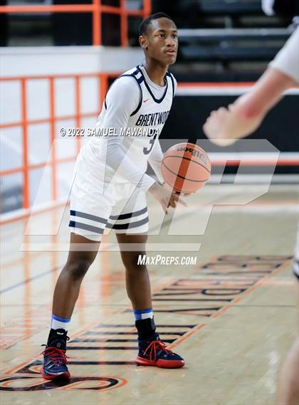 Thumbnail 3 in Brentwood School vs St. Anthony (Beverly Hills Tournament) photogallery.