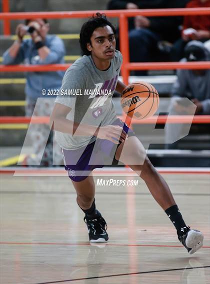 Thumbnail 1 in Brentwood School vs St. Anthony (Beverly Hills Tournament) photogallery.