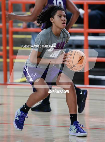 Thumbnail 1 in Brentwood School vs St. Anthony (Beverly Hills Tournament) photogallery.