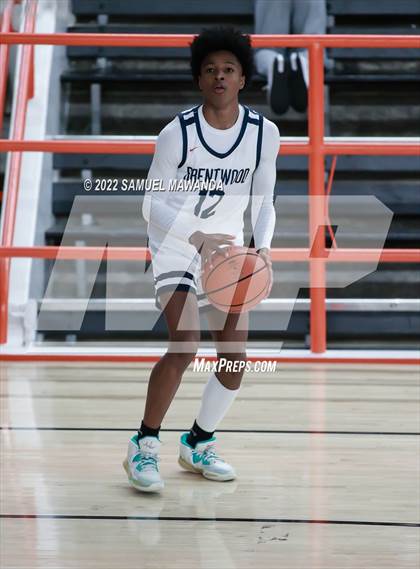 Thumbnail 2 in Brentwood School vs St. Anthony (Beverly Hills Tournament) photogallery.