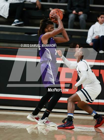 Thumbnail 3 in Brentwood School vs St. Anthony (Beverly Hills Tournament) photogallery.