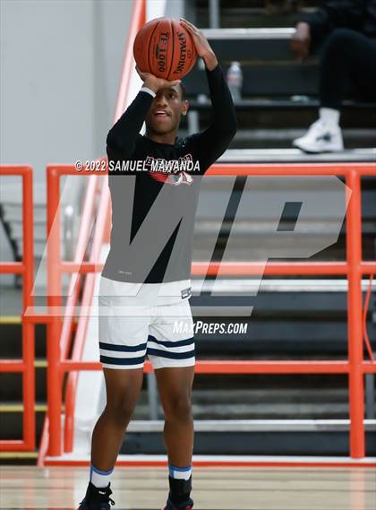 Thumbnail 1 in Brentwood School vs St. Anthony (Beverly Hills Tournament) photogallery.