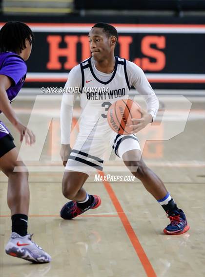Thumbnail 1 in Brentwood School vs St. Anthony (Beverly Hills Tournament) photogallery.