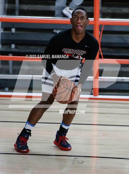Thumbnail 3 in Brentwood School vs St. Anthony (Beverly Hills Tournament) photogallery.