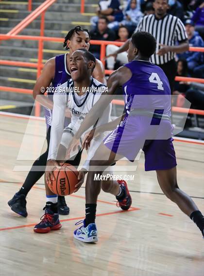 Thumbnail 1 in Brentwood School vs St. Anthony (Beverly Hills Tournament) photogallery.